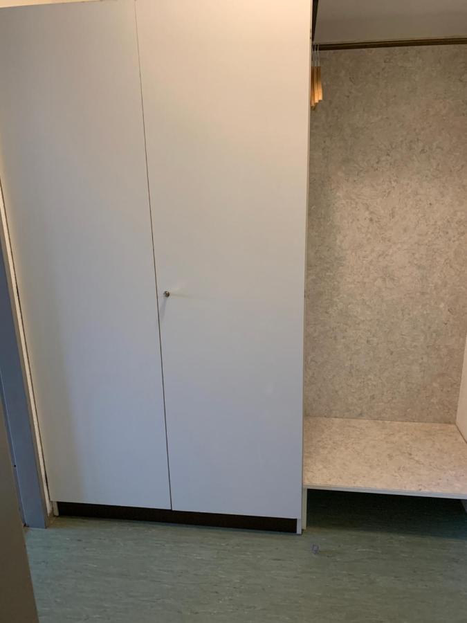 Ruhige Sonnige Wohnung Mit Rooftopterrasse Nahe Universitaet Gerbrunn Exterior foto